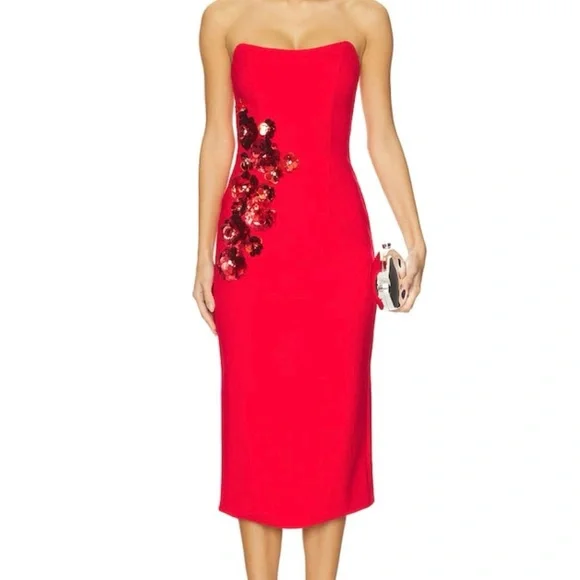 Elliatt ANGELIE
Black Stretch Crepe Plunge Mini Dress - Picture 2 of 8